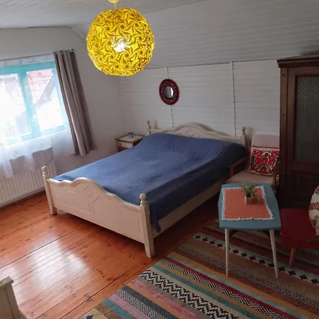 Makvirag Vendeghaz Зебегень