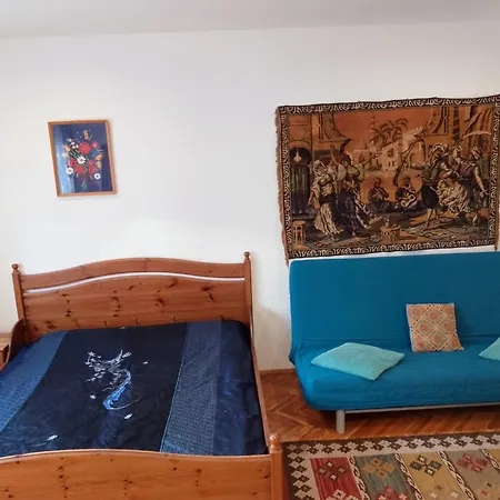 Makvirag Vendeghaz Πανσιόν Zebegény