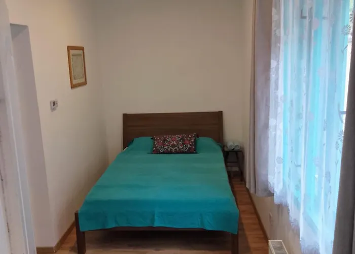게스트하우스 Makvirag Vendeghaz